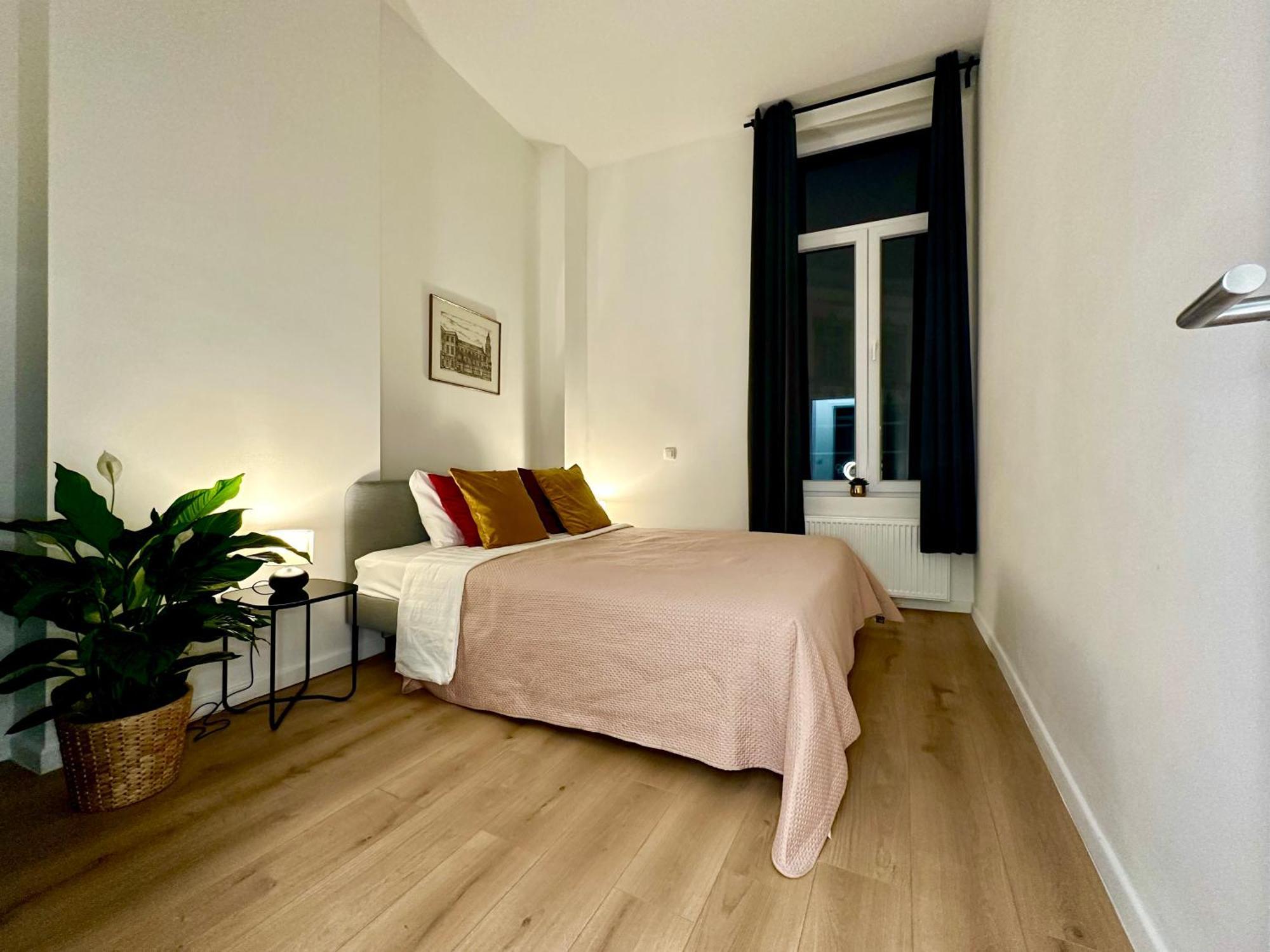 Luxury Suites Mons By Rikas Hotels Exteriör bild