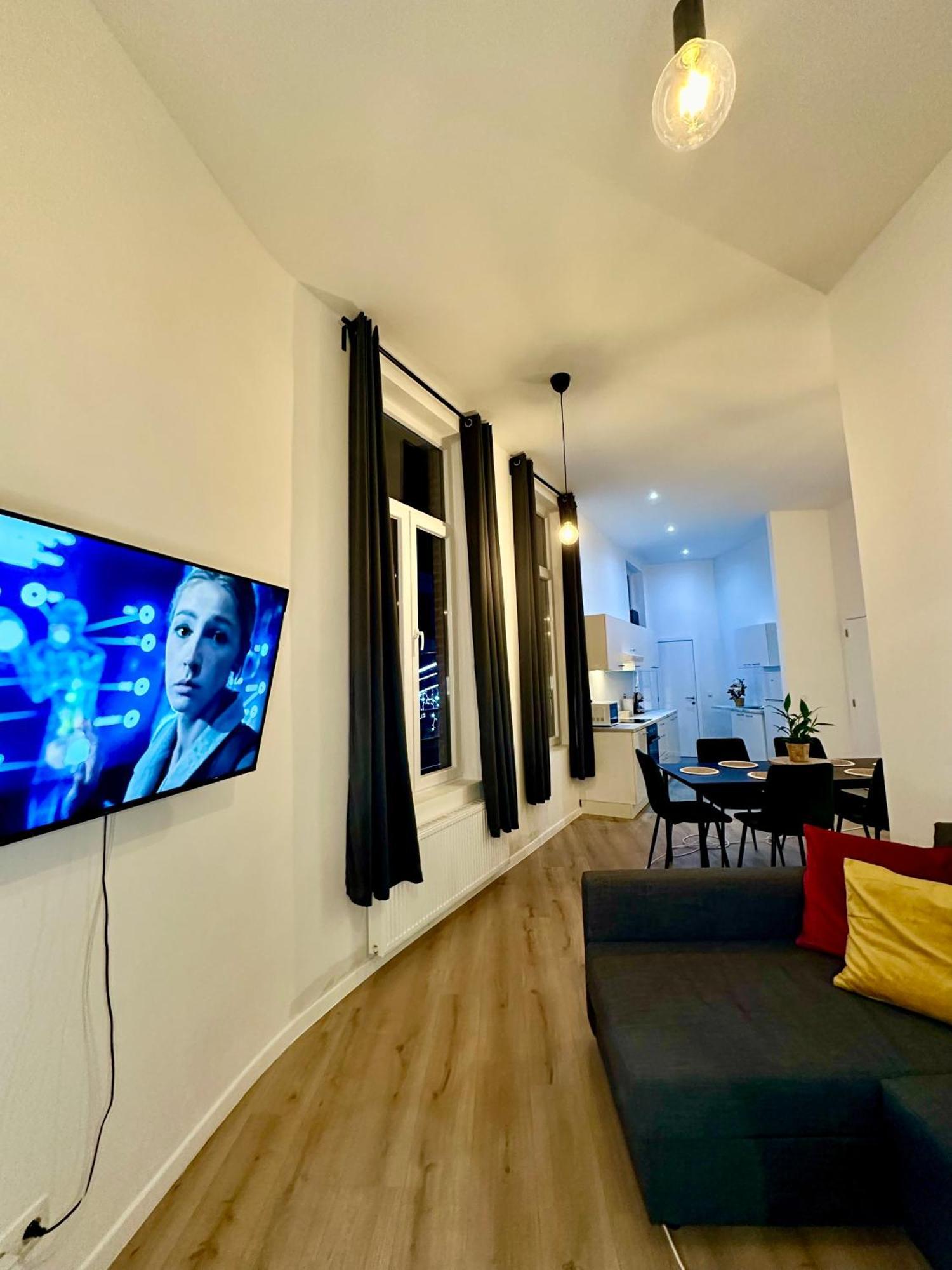 Luxury Suites Mons By Rikas Hotels Exteriör bild