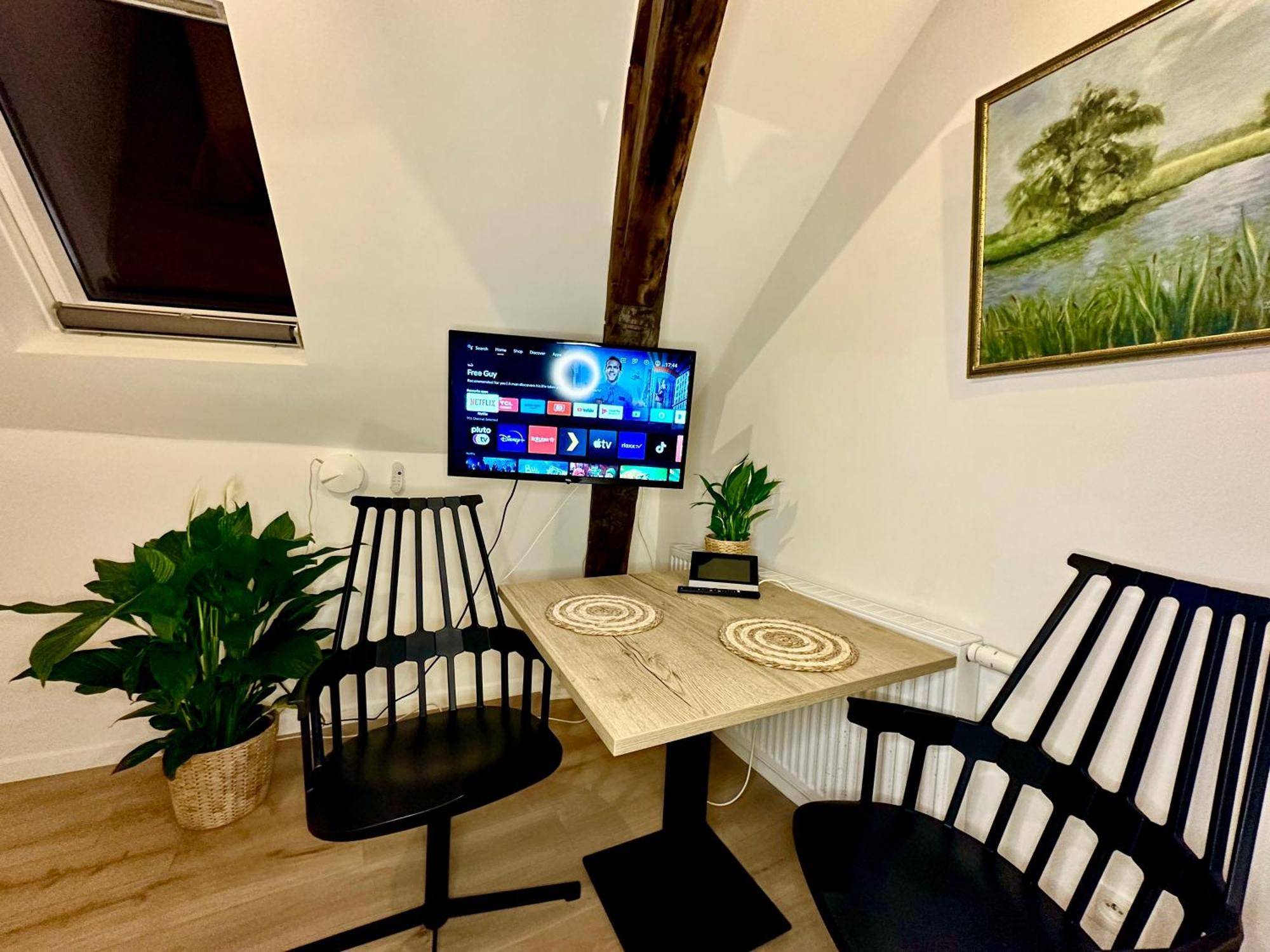 Luxury Suites Mons By Rikas Hotels Exteriör bild